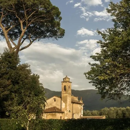 Rosselmini Farm stay *