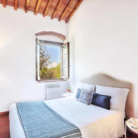 Rosselmini Farm stay Calci