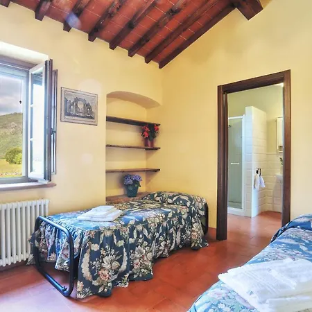 Vakantieboerderij Rosselmini Calci