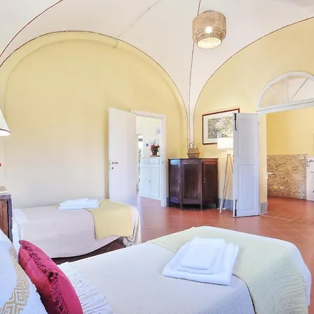 Farm stay Rosselmini Calci