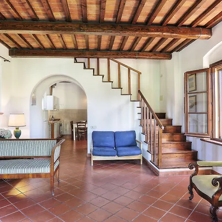 Rosselmini Vakantieboerderij Calci