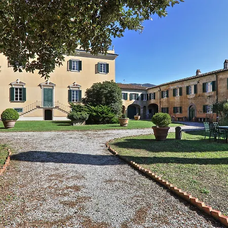 Rosselmini Vakantieboerderij Calci